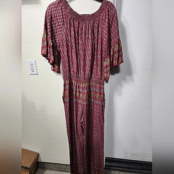 RAGA Avah Paisley Wine Front Pockets Off the Shoulder Jumpsuit Size M NWT - Picture 10 of 10